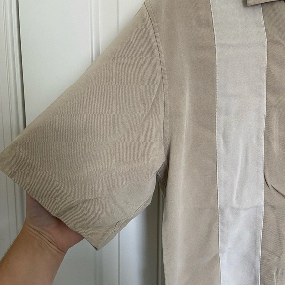 Lanesboro men’s button down 100%‎ silk beige shirt — medium - Picture 2 of 5